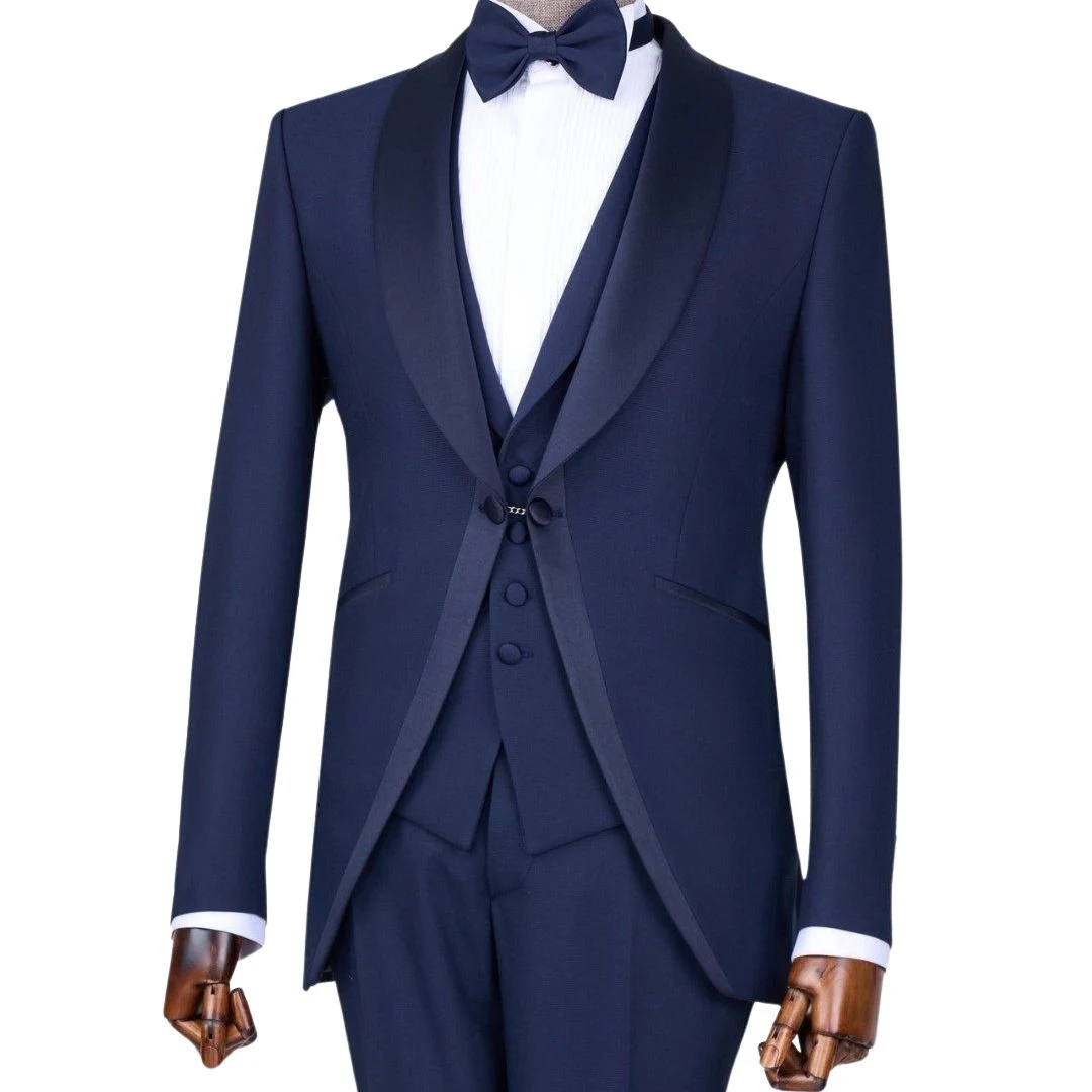 Comparison of formal tuxedo and business suit illustrating tuxedo vs suit when to choose for different occasions.