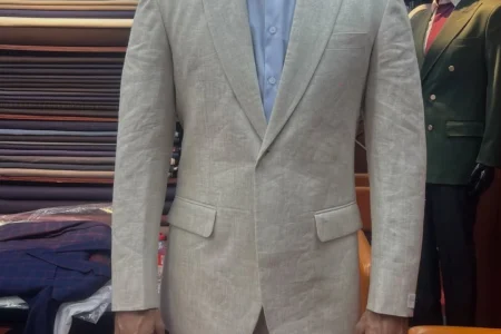 Luxury Mens Tailor Dubai Services featuring a perfectly tailored bespoke suit crafted with premium fabrics, precise measurements, and expert craftsmanship for every occasion.